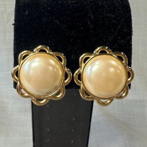 Vintage Monet Gold Tone and Faux Pearl Round Clip On Earrings